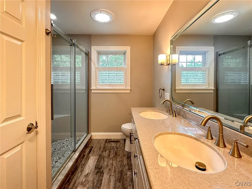 97 1/2 Sanger Avenue, New Hartford, New York 13413, New Hartford, New York 13413, 3 Bedrooms Bedrooms, 7 Rooms Rooms,2 BathroomsBathrooms,Residential Lease,For Rent,97 1/2 Sanger Avenue, New Hartford, New York 13413,S1625625