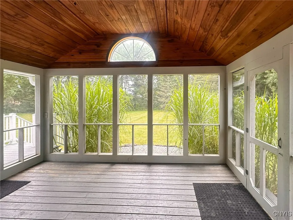 97 1/2 Sanger Avenue, New Hartford, New York 13413, New Hartford, New York 13413, 3 Bedrooms Bedrooms, 7 Rooms Rooms,2 BathroomsBathrooms,Residential Lease,For Rent,97 1/2 Sanger Avenue, New Hartford, New York 13413,S1625625