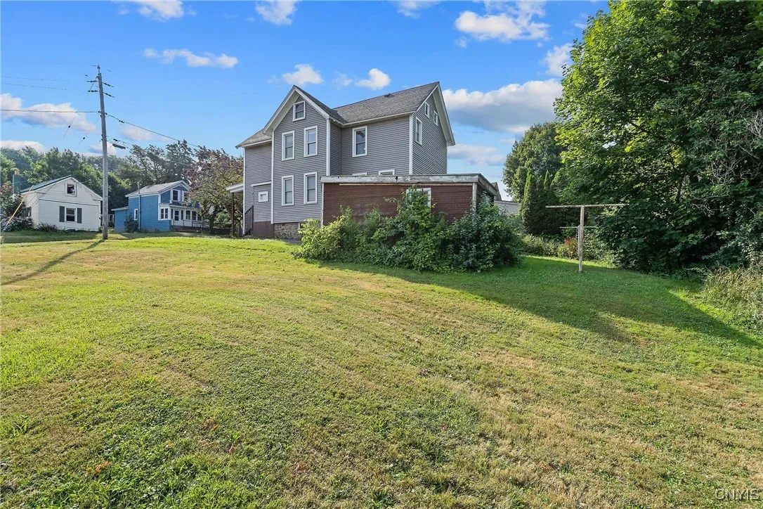 4 Porter Street, Oswego, New York 13126, Oswego, New York 13126, 4 Bedrooms Bedrooms, 6 Rooms Rooms,1 BathroomBathrooms,Residential Lease,For Rent,4 Porter Street, Oswego, New York 13126,S1625564