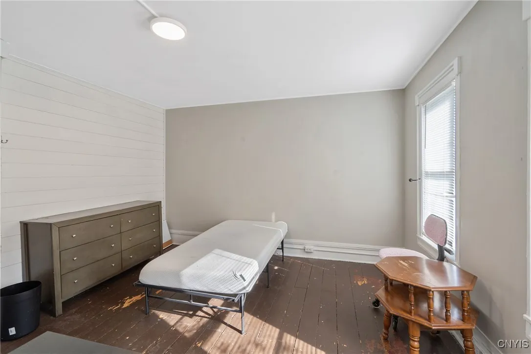 4 Porter Street, Oswego, New York 13126, Oswego, New York 13126, 4 Bedrooms Bedrooms, 6 Rooms Rooms,1 BathroomBathrooms,Residential Lease,For Rent,4 Porter Street, Oswego, New York 13126,S1625564