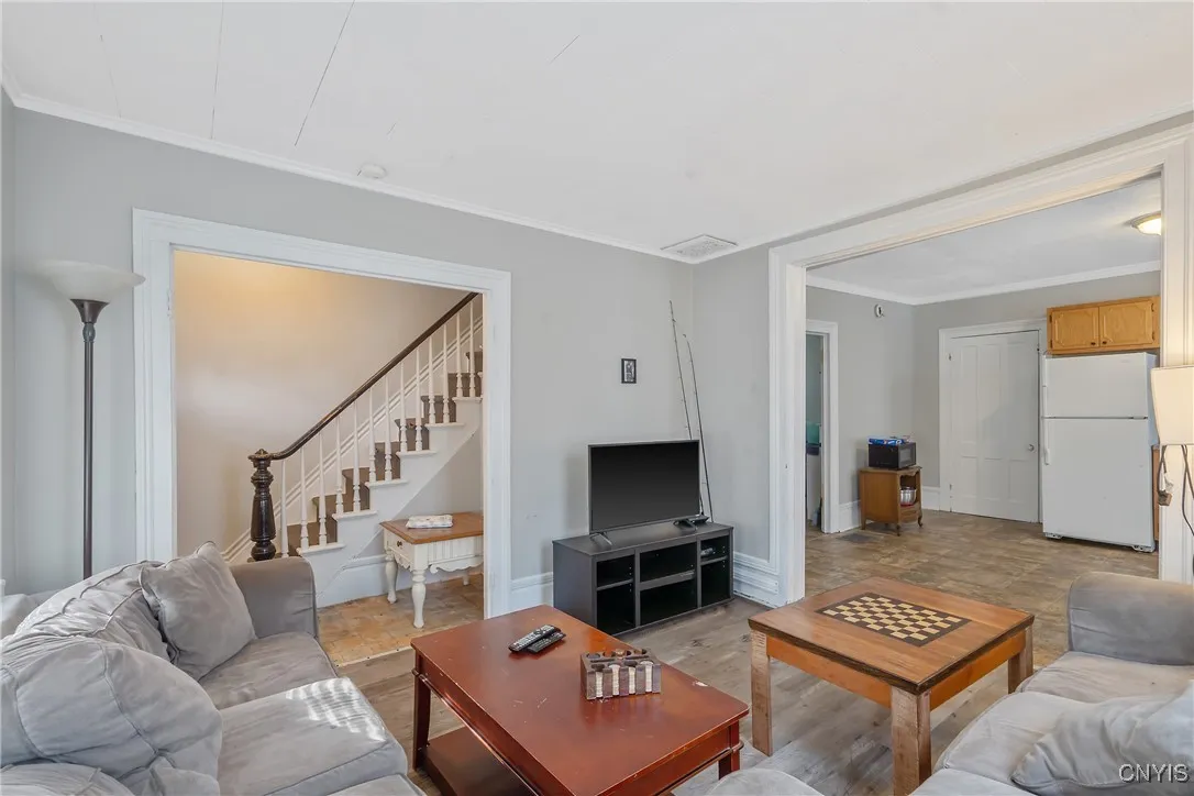 4 Porter Street, Oswego, New York 13126, Oswego, New York 13126, 4 Bedrooms Bedrooms, 6 Rooms Rooms,1 BathroomBathrooms,Residential Lease,For Rent,4 Porter Street, Oswego, New York 13126,S1625564