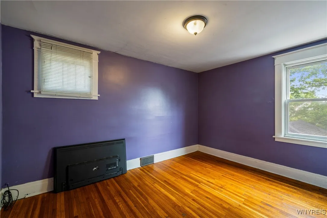 73 Easton Ave Avenue, Buffalo, New York 14215, Buffalo, New York 14215, 4 Bedrooms Bedrooms, ,2 BathroomsBathrooms,Residential,For Sale,73 Easton Ave Avenue, Buffalo, New York 14215,B1625653