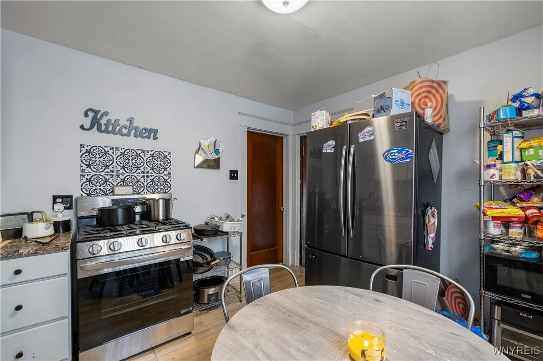 73 Easton Ave Avenue, Buffalo, New York 14215, Buffalo, New York 14215, 4 Bedrooms Bedrooms, ,2 BathroomsBathrooms,Residential,For Sale,73 Easton Ave Avenue, Buffalo, New York 14215,B1625653