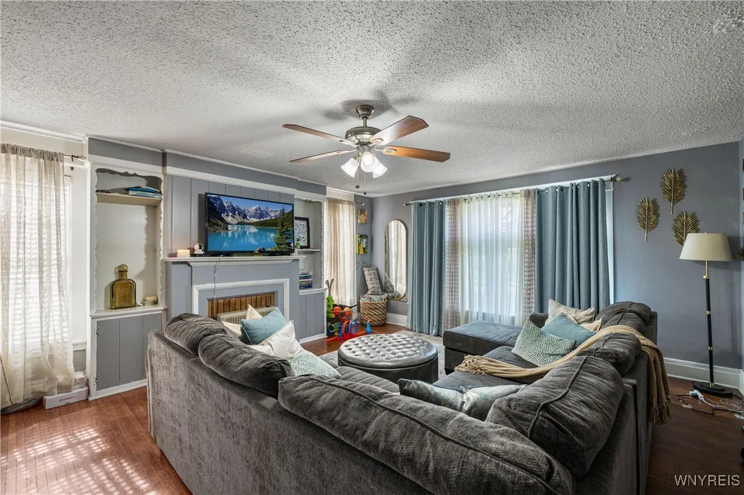 LOWER LIVING ROOM