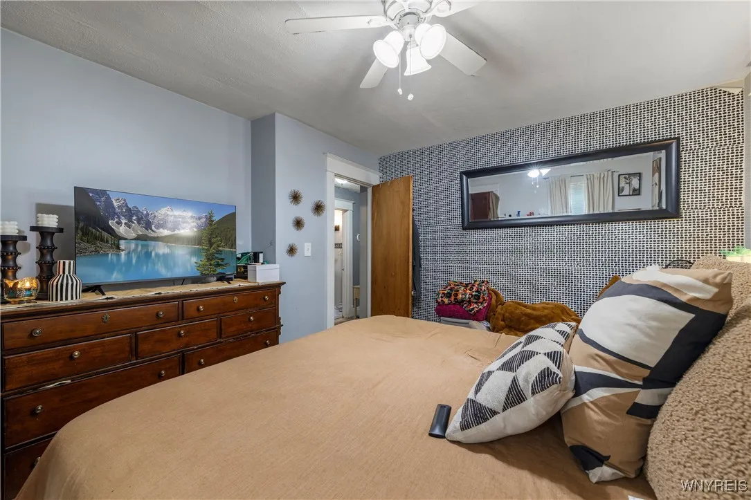73 Easton Ave Avenue, Buffalo, New York 14215, Buffalo, New York 14215, 4 Bedrooms Bedrooms, ,2 BathroomsBathrooms,Residential,For Sale,73 Easton Ave Avenue, Buffalo, New York 14215,B1625653