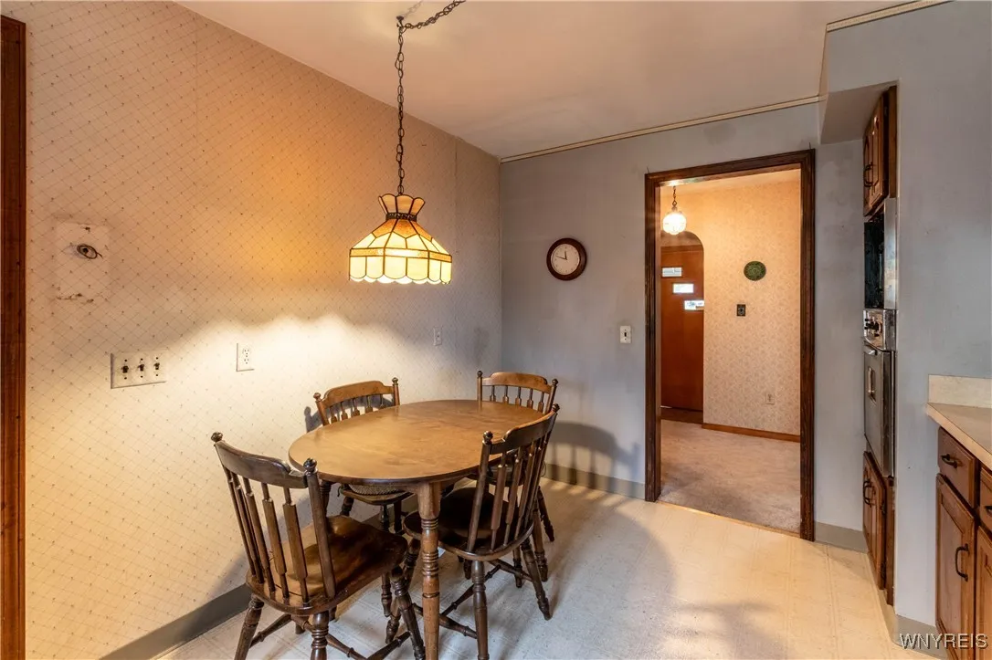 2608 Hawthorne Avenue, Hamburg, New York 14075, Hamburg, New York 14075, 4 Bedrooms Bedrooms, 7 Rooms Rooms,2 BathroomsBathrooms,Residential,Closed,2608 Hawthorne Avenue, Hamburg, New York 14075,0,B1625620