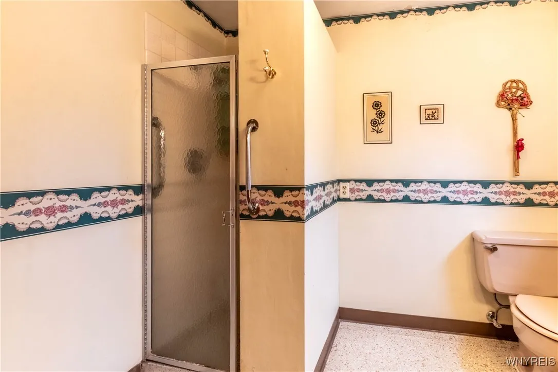 2608 Hawthorne Avenue, Hamburg, New York 14075, Hamburg, New York 14075, 4 Bedrooms Bedrooms, 7 Rooms Rooms,2 BathroomsBathrooms,Residential,Closed,2608 Hawthorne Avenue, Hamburg, New York 14075,0,B1625620