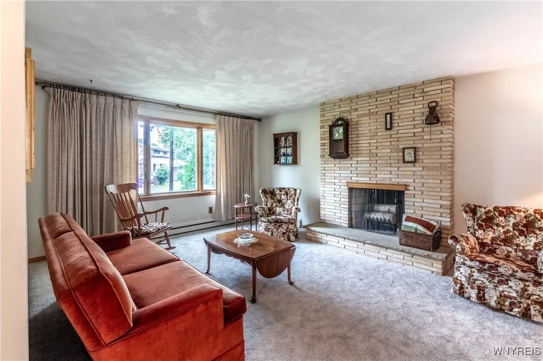 2608 Hawthorne Avenue, Hamburg, New York 14075, Hamburg, New York 14075, 4 Bedrooms Bedrooms, 7 Rooms Rooms,2 BathroomsBathrooms,Residential,Closed,2608 Hawthorne Avenue, Hamburg, New York 14075,0,B1625620