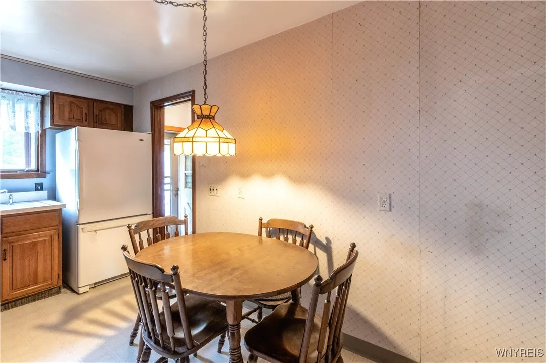 2608 Hawthorne Avenue, Hamburg, New York 14075, Hamburg, New York 14075, 4 Bedrooms Bedrooms, 7 Rooms Rooms,2 BathroomsBathrooms,Residential,Closed,2608 Hawthorne Avenue, Hamburg, New York 14075,0,B1625620