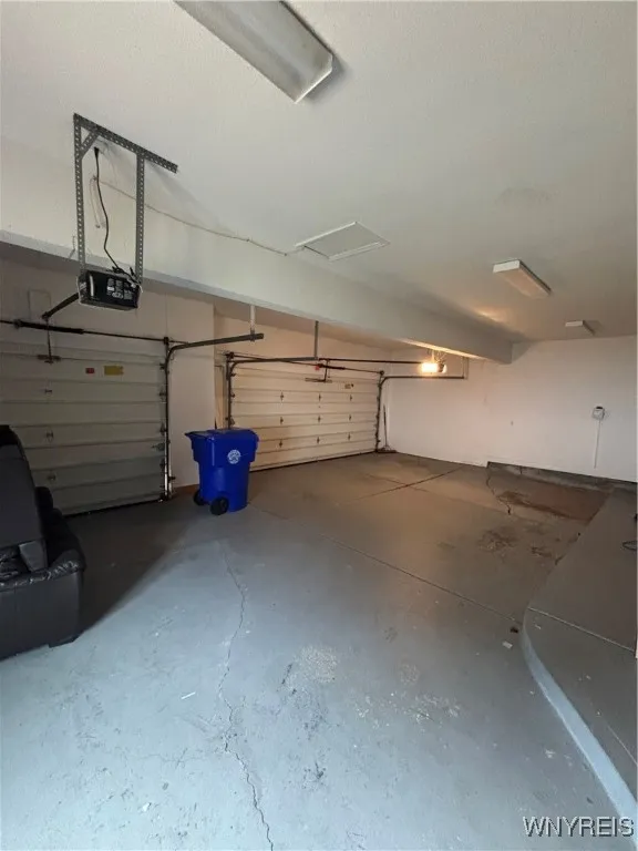 27 Rolling Woods Lane, West Seneca, New York 14224, West Seneca, New York 14224, 4 Bedrooms Bedrooms, 11 Rooms Rooms,2 BathroomsBathrooms,Residential,For Sale,27 Rolling Woods Lane, West Seneca, New York 14224,B1625668