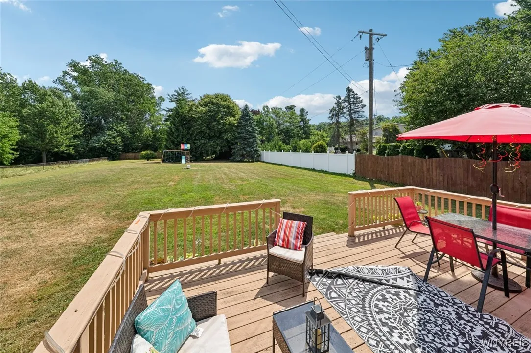 5261 Green Valley Drive, Clarence, New York 14031, Clarence, New York 14031, 4 Bedrooms Bedrooms, 10 Rooms Rooms,2 BathroomsBathrooms,Residential,Closed,5261 Green Valley Drive, Clarence, New York 14031,0,B1624176