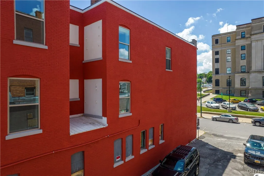 221 Elizabeth Street, Utica, New York 13501, Utica, New York 13501, 1 Bedroom Bedrooms, 4 Rooms Rooms,1 BathroomBathrooms,Residential Lease,For Rent,221 Elizabeth Street, Utica, New York 13501,S1625677