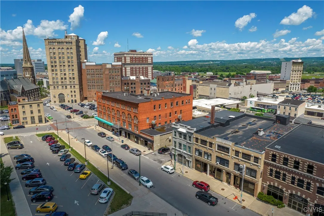 221 Elizabeth Street, Utica, New York 13501, Utica, New York 13501, 1 Bedroom Bedrooms, 4 Rooms Rooms,1 BathroomBathrooms,Residential Lease,For Rent,221 Elizabeth Street, Utica, New York 13501,S1625677