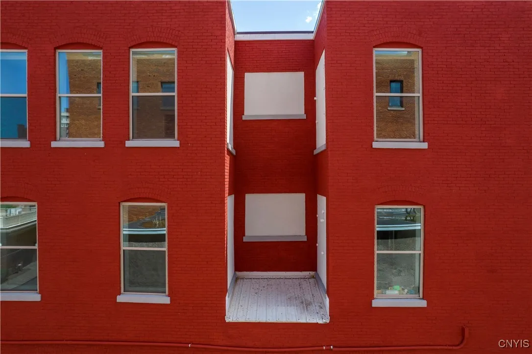 221 Elizabeth Street, Utica, New York 13501, Utica, New York 13501, 1 Bedroom Bedrooms, 4 Rooms Rooms,1 BathroomBathrooms,Residential Lease,For Rent,221 Elizabeth Street, Utica, New York 13501,S1625677