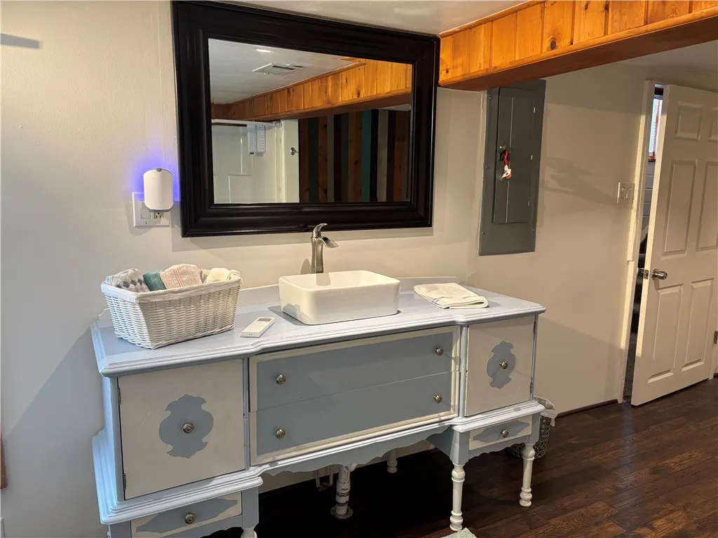 104 Fingado Road, Maryland, New York 12116, Maryland, New York 12116, 2 Bedrooms Bedrooms, ,3 BathroomsBathrooms,Residential,Closed,104 Fingado Road, Maryland, New York 12116,0,R1621674