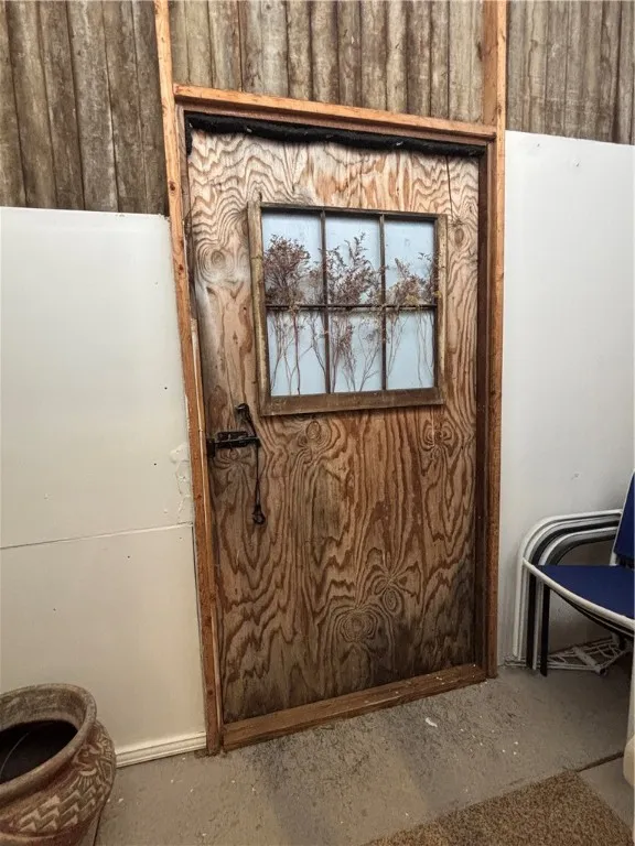 Separate entrance to studio