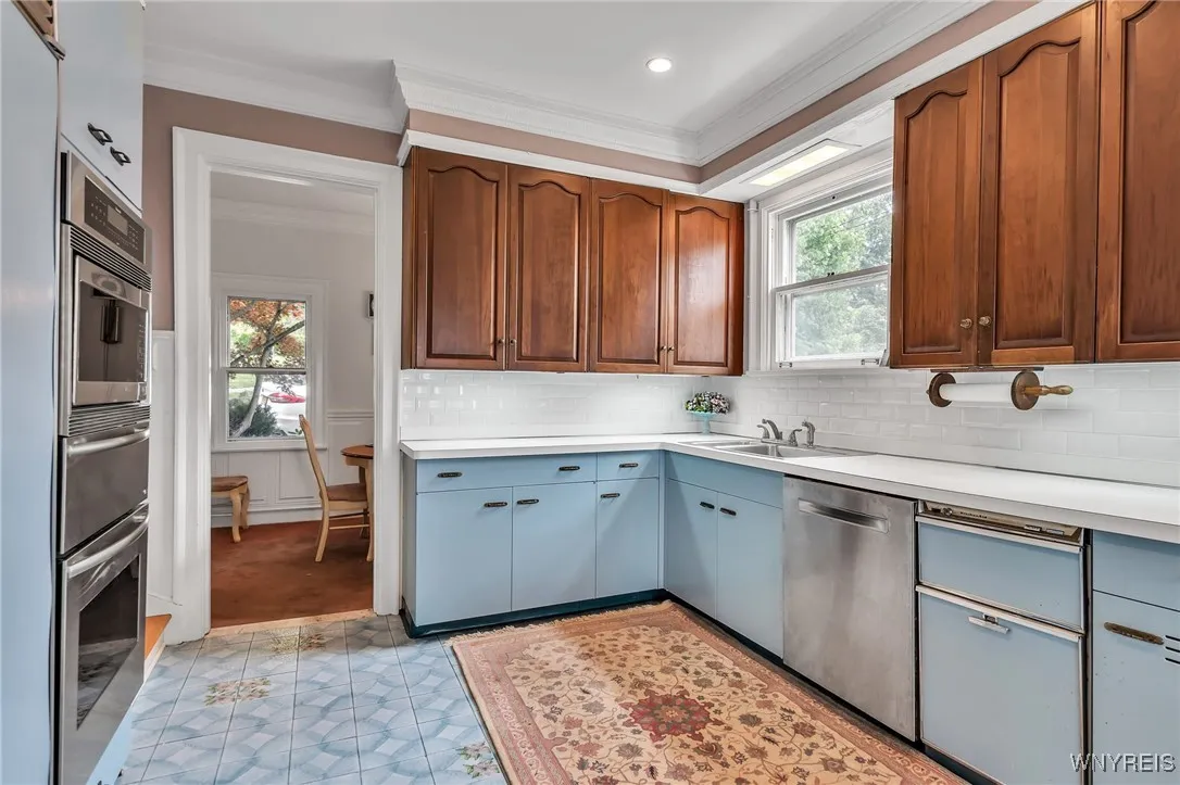 6100 Old Lake Shore Road, Hamburg, New York 14085, Hamburg, New York 14085, 5 Bedrooms Bedrooms, 12 Rooms Rooms,5 BathroomsBathrooms,Residential,For Sale,6100 Old Lake Shore Road, Hamburg, New York 14085,B1625073
