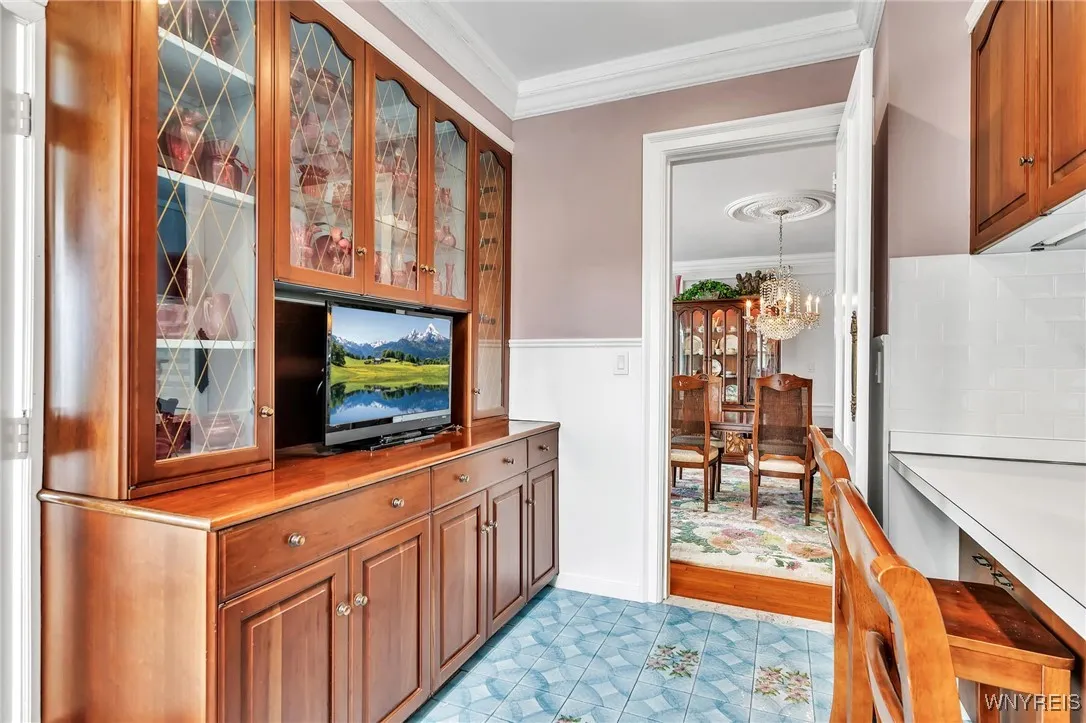 6100 Old Lake Shore Road, Hamburg, New York 14085, Hamburg, New York 14085, 5 Bedrooms Bedrooms, 12 Rooms Rooms,5 BathroomsBathrooms,Residential,For Sale,6100 Old Lake Shore Road, Hamburg, New York 14085,B1625073