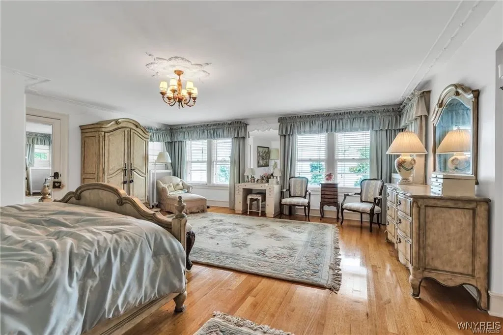 6100 Old Lake Shore Road, Hamburg, New York 14085, Hamburg, New York 14085, 4 Bedrooms Bedrooms, 12 Rooms Rooms,4 BathroomsBathrooms,Residential,For Sale,6100 Old Lake Shore Road, Hamburg, New York 14085,B1625666