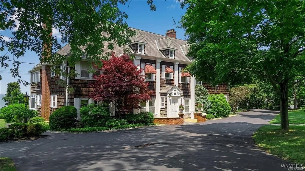 6100 Old Lake Shore Road, Hamburg, New York 14085, Hamburg, New York 14085, 4 Bedrooms Bedrooms, 12 Rooms Rooms,4 BathroomsBathrooms,Residential,For Sale,6100 Old Lake Shore Road, Hamburg, New York 14085,B1625666