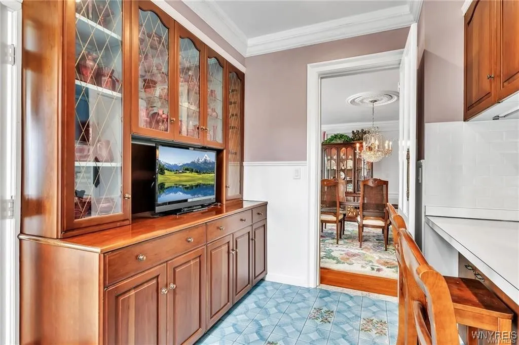 6100 Old Lake Shore Road, Hamburg, New York 14085, Hamburg, New York 14085, 4 Bedrooms Bedrooms, 12 Rooms Rooms,4 BathroomsBathrooms,Residential,For Sale,6100 Old Lake Shore Road, Hamburg, New York 14085,B1625666