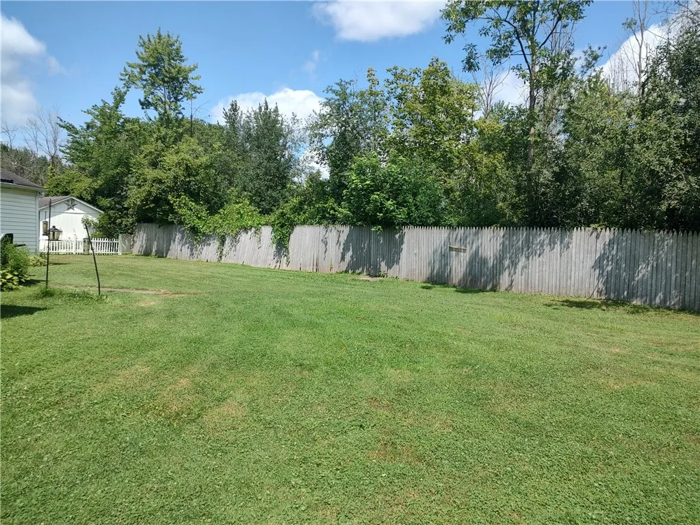 82 Inslee Street, Waterloo, New York 13165, Waterloo, New York 13165, 3 Bedrooms Bedrooms, 7 Rooms Rooms,1 BathroomBathrooms,Residential,For Sale,82 Inslee Street, Waterloo, New York 13165,0,R1625487