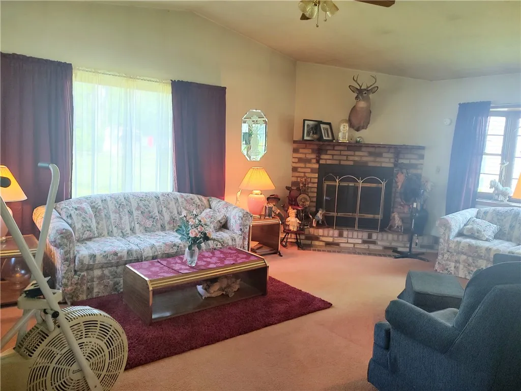 82 Inslee Street, Waterloo, New York 13165, Waterloo, New York 13165, 3 Bedrooms Bedrooms, 7 Rooms Rooms,1 BathroomBathrooms,Residential,For Sale,82 Inslee Street, Waterloo, New York 13165,0,R1625487