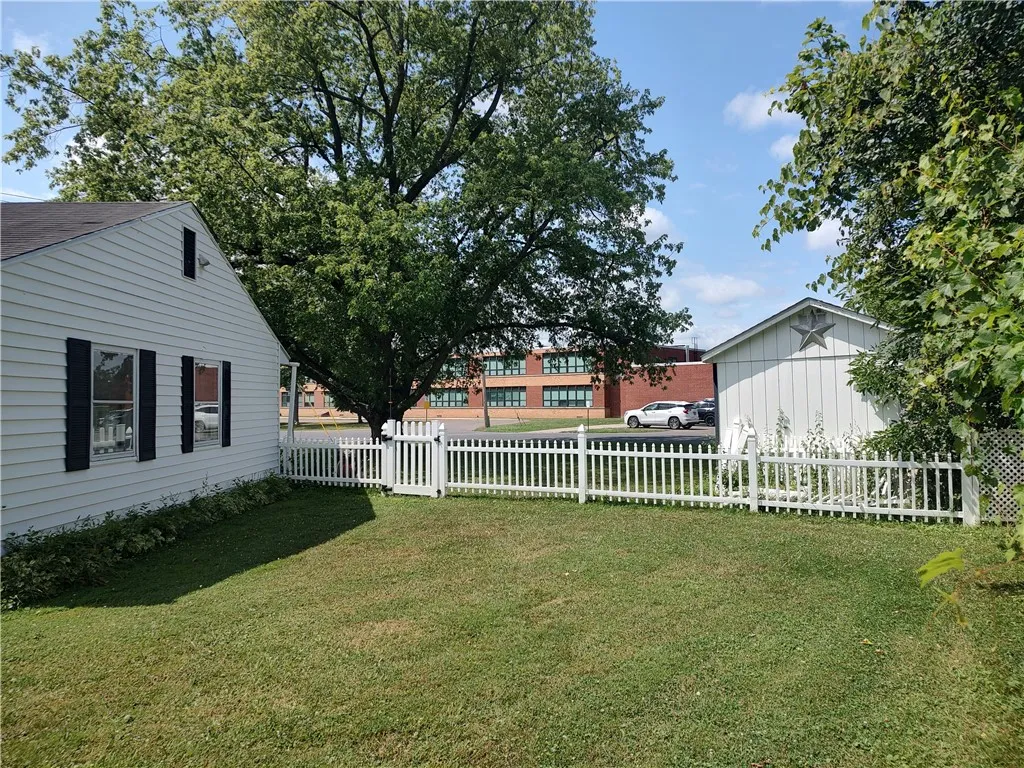 82 Inslee Street, Waterloo, New York 13165, Waterloo, New York 13165, 3 Bedrooms Bedrooms, 7 Rooms Rooms,1 BathroomBathrooms,Residential,For Sale,82 Inslee Street, Waterloo, New York 13165,0,R1625487
