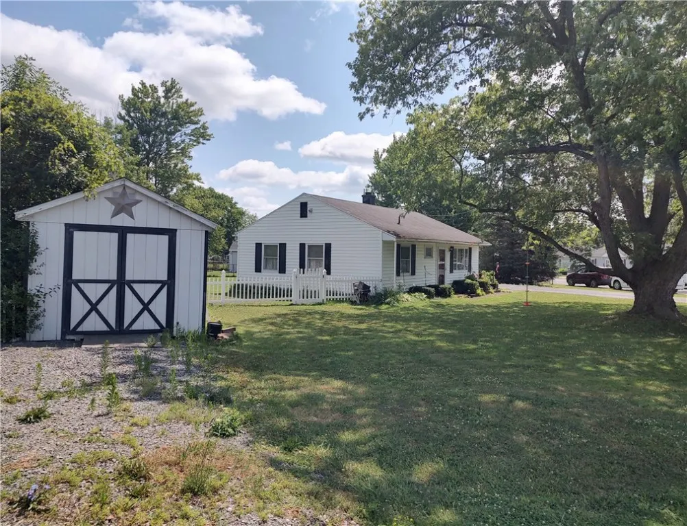 82 Inslee Street, Waterloo, New York 13165, Waterloo, New York 13165, 3 Bedrooms Bedrooms, 7 Rooms Rooms,1 BathroomBathrooms,Residential,For Sale,82 Inslee Street, Waterloo, New York 13165,0,R1625487