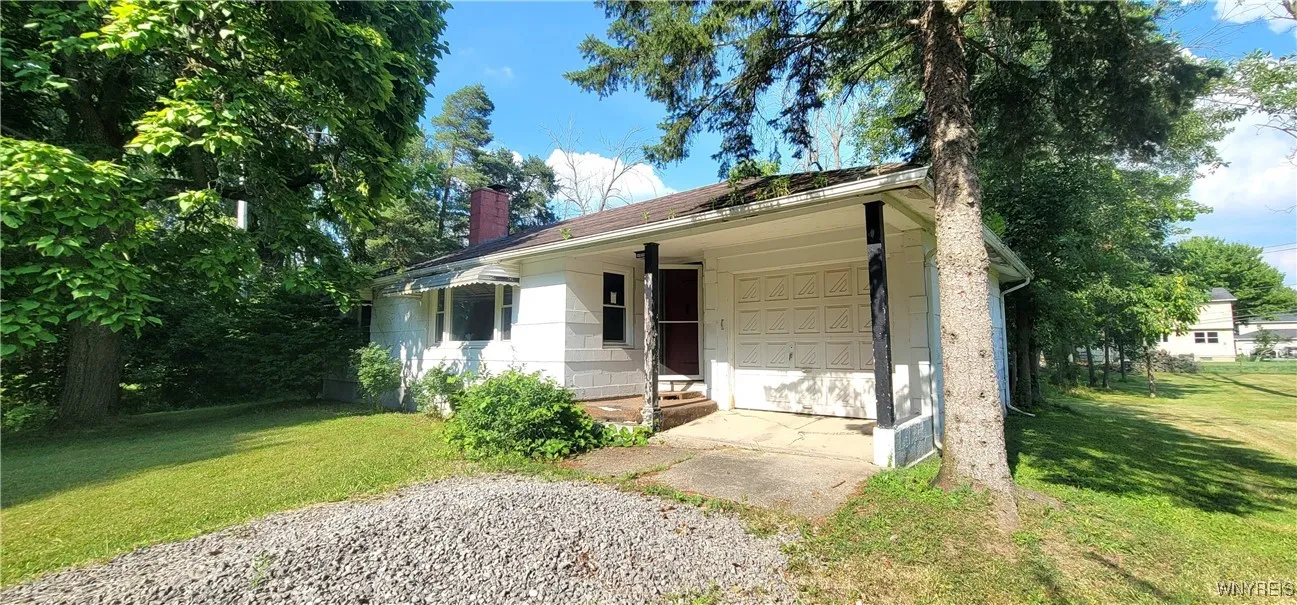 33 Heim Road, Amherst, New York 14221, Amherst, New York 14221, 3 Bedrooms Bedrooms, 5 Rooms Rooms,Residential,For Sale,33 Heim Road, Amherst, New York 14221,B1625685