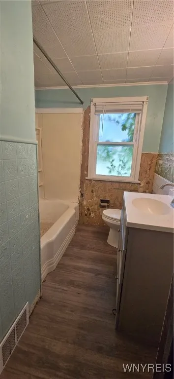 33 Heim Road, Amherst, New York 14221, Amherst, New York 14221, 3 Bedrooms Bedrooms, 5 Rooms Rooms,Residential,For Sale,33 Heim Road, Amherst, New York 14221,B1625685