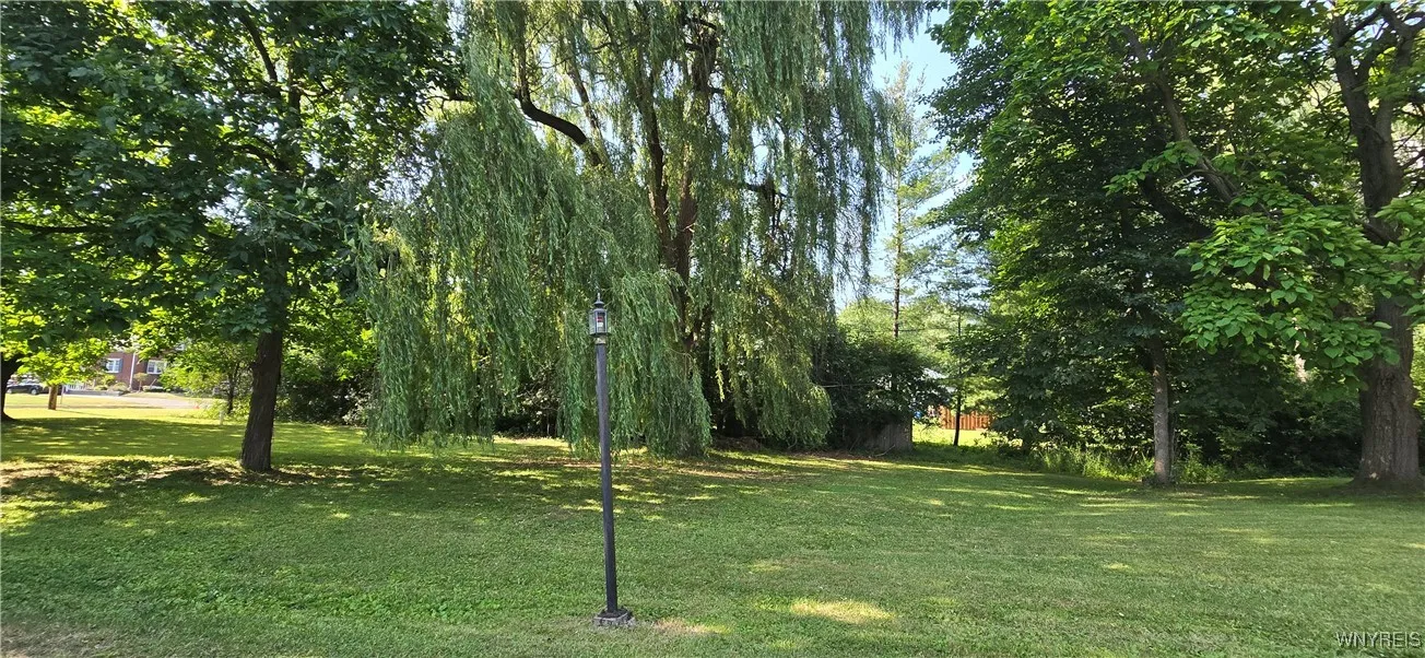 33 Heim Road, Amherst, New York 14221, Amherst, New York 14221, 3 Bedrooms Bedrooms, 5 Rooms Rooms,Residential,For Sale,33 Heim Road, Amherst, New York 14221,B1625685