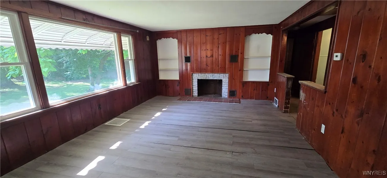 33 Heim Road, Amherst, New York 14221, Amherst, New York 14221, 3 Bedrooms Bedrooms, 5 Rooms Rooms,Residential,For Sale,33 Heim Road, Amherst, New York 14221,B1625685