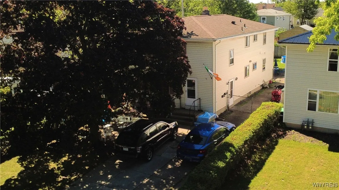 69 Newell Avenue, Tonawanda, New York 14150, Tonawanda, New York 14150, 6 Bedrooms Bedrooms, ,2 BathroomsBathrooms,Residential,For Sale,69 Newell Avenue, Tonawanda, New York 14150,B1625469