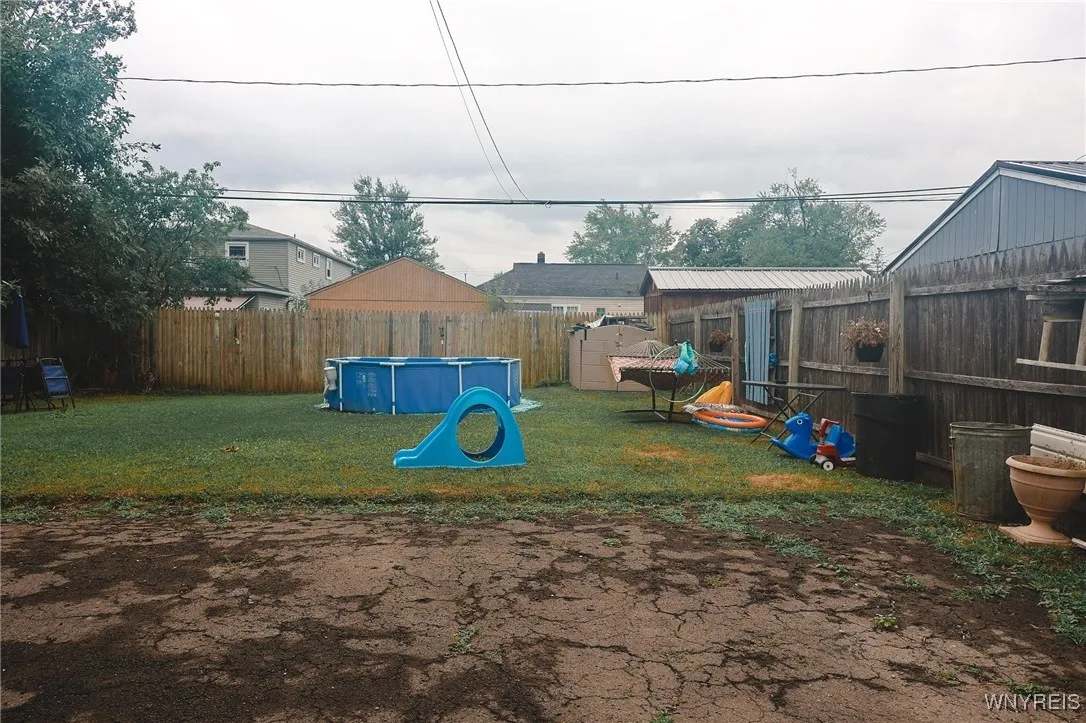 69 Newell Avenue, Tonawanda, New York 14150, Tonawanda, New York 14150, 6 Bedrooms Bedrooms, ,2 BathroomsBathrooms,Residential,For Sale,69 Newell Avenue, Tonawanda, New York 14150,B1625469
