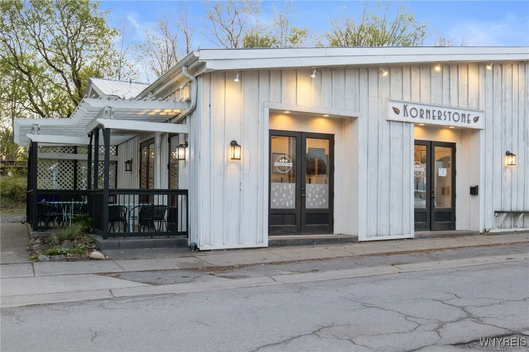 33 Elm Street, Aurora, New York 14052, Aurora, New York 14052, ,Commercial Lease,For Rent,33 Elm Street, Aurora, New York 14052,B1624530