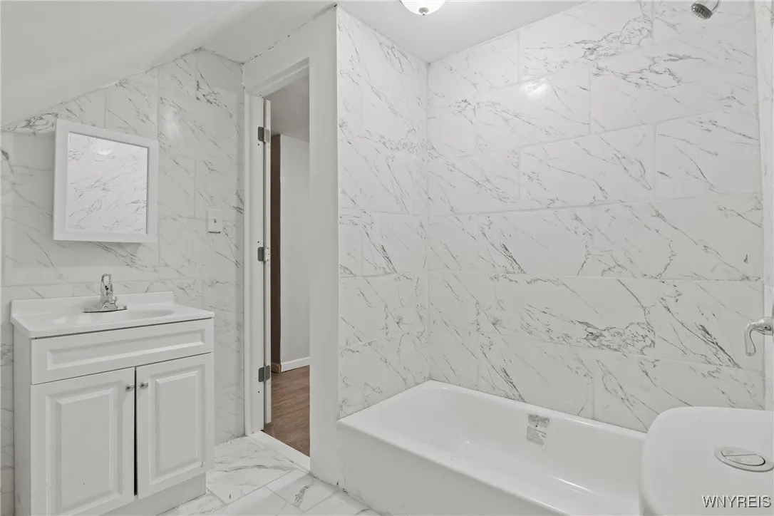 157 Roosevelt Avenue, Buffalo, New York 14215, Buffalo, New York 14215, 4 Bedrooms Bedrooms, 7 Rooms Rooms,2 BathroomsBathrooms,Residential,For Sale,157 Roosevelt Avenue, Buffalo, New York 14215,0,B1625449