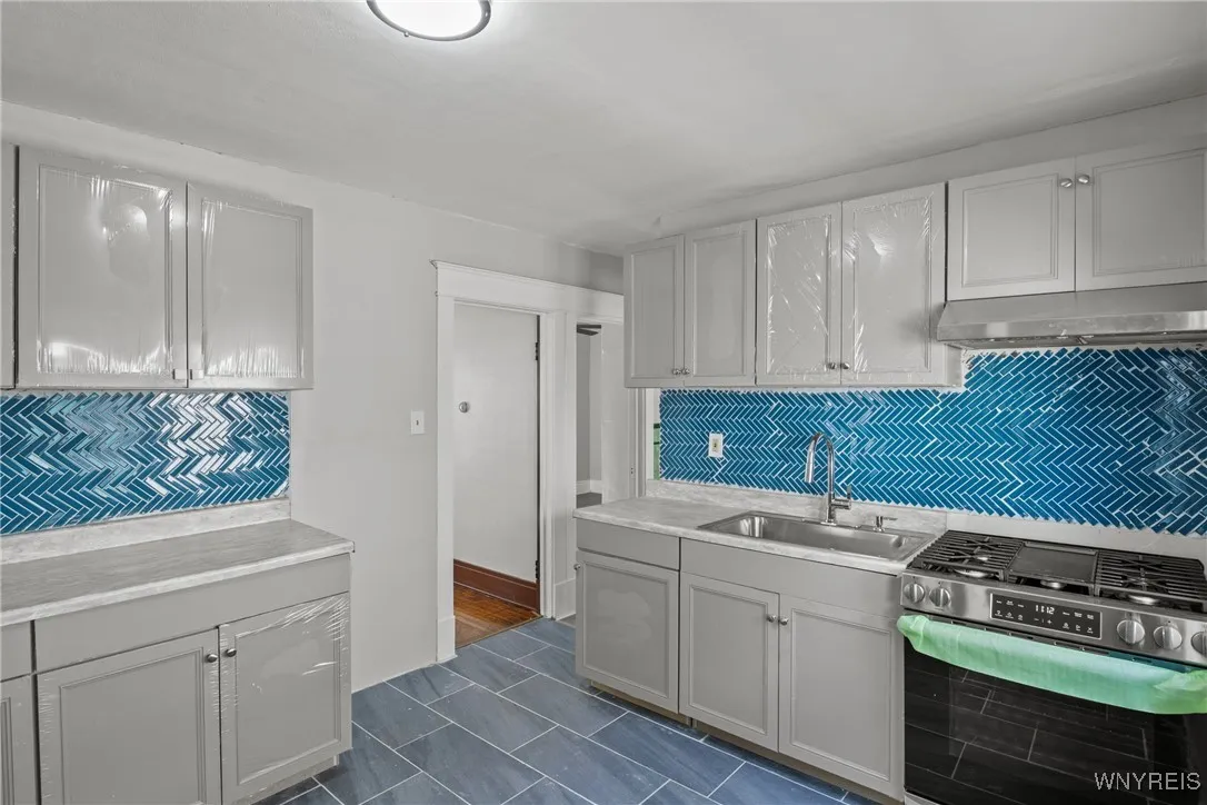 157 Roosevelt Avenue, Buffalo, New York 14215, Buffalo, New York 14215, 4 Bedrooms Bedrooms, 7 Rooms Rooms,2 BathroomsBathrooms,Residential,For Sale,157 Roosevelt Avenue, Buffalo, New York 14215,0,B1625449