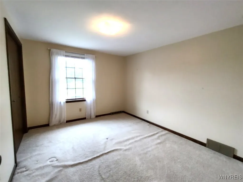 835 Bennett Road, Evans, New York 14006, Evans, New York 14006, 3 Bedrooms Bedrooms, 7 Rooms Rooms,1 BathroomBathrooms,Residential,Closed,835 Bennett Road, Evans, New York 14006,0,B1625688