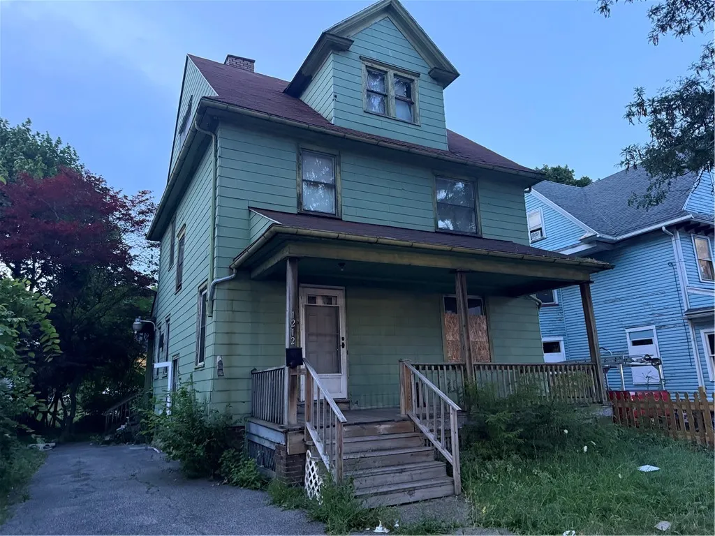 1212 Clifford Avenue, Rochester, New York 14621, Rochester, New York 14621, 4 Bedrooms Bedrooms, 7 Rooms Rooms,1 BathroomBathrooms,Residential,Closed,1212 Clifford Avenue, Rochester, New York 14621,0,R1625186