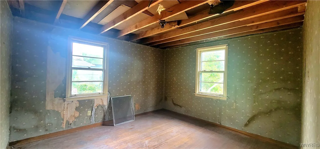 2080 Dodge Road, Amherst, New York 14051, Amherst, New York 14051, 2 Bedrooms Bedrooms, 5 Rooms Rooms,1 BathroomBathrooms,Residential,For Sale,2080 Dodge Road, Amherst, New York 14051,B1625722