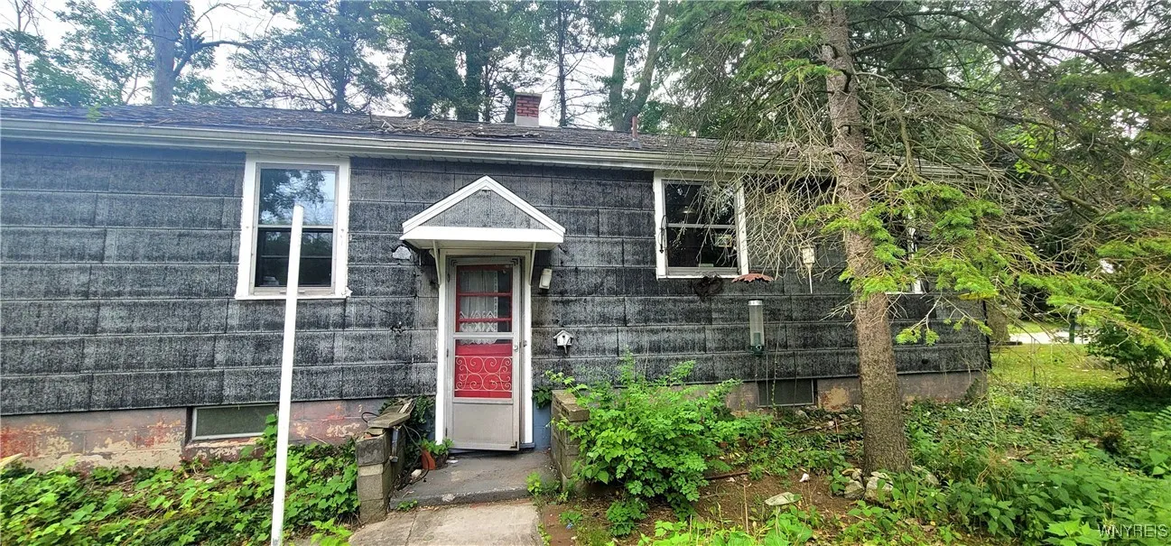 2080 Dodge Road, Amherst, New York 14051, Amherst, New York 14051, 2 Bedrooms Bedrooms, 5 Rooms Rooms,1 BathroomBathrooms,Residential,For Sale,2080 Dodge Road, Amherst, New York 14051,B1625722