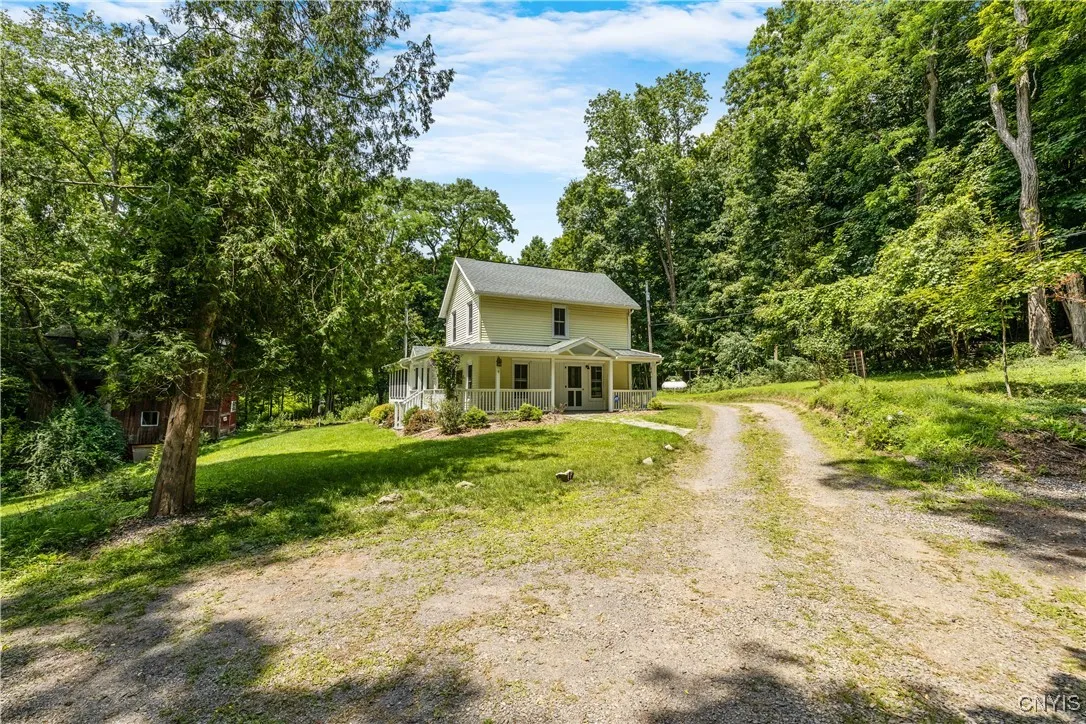 136 Hillside Drive, Manlius, New York 13104, Manlius, New York 13104, 3 Bedrooms Bedrooms, 7 Rooms Rooms,2 BathroomsBathrooms,Residential,Closed,136 Hillside Drive, Manlius, New York 13104,0,S1619760