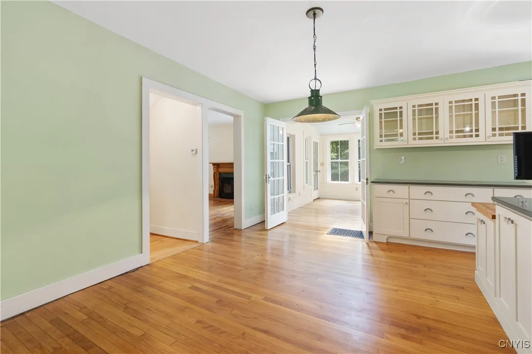 136 Hillside Drive, Manlius, New York 13104, Manlius, New York 13104, 3 Bedrooms Bedrooms, 7 Rooms Rooms,2 BathroomsBathrooms,Residential,Closed,136 Hillside Drive, Manlius, New York 13104,0,S1619760