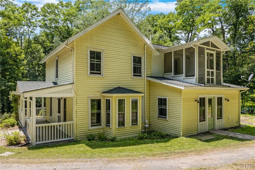 136 Hillside Drive, Manlius, New York 13104, Manlius, New York 13104, 3 Bedrooms Bedrooms, 7 Rooms Rooms,2 BathroomsBathrooms,Residential,Closed,136 Hillside Drive, Manlius, New York 13104,0,S1619760