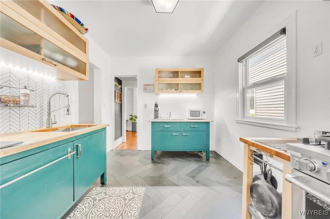 532 Bird Avenue, Buffalo, New York 14222, Buffalo, New York 14222, 3 Bedrooms Bedrooms, 7 Rooms Rooms,1 BathroomBathrooms,Residential,For Sale,532 Bird Avenue, Buffalo, New York 14222,B1625729