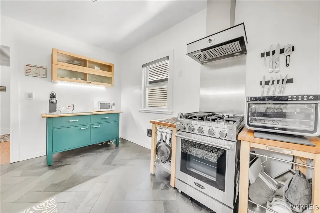 532 Bird Avenue, Buffalo, New York 14222, Buffalo, New York 14222, 3 Bedrooms Bedrooms, 7 Rooms Rooms,1 BathroomBathrooms,Residential,For Sale,532 Bird Avenue, Buffalo, New York 14222,B1625729
