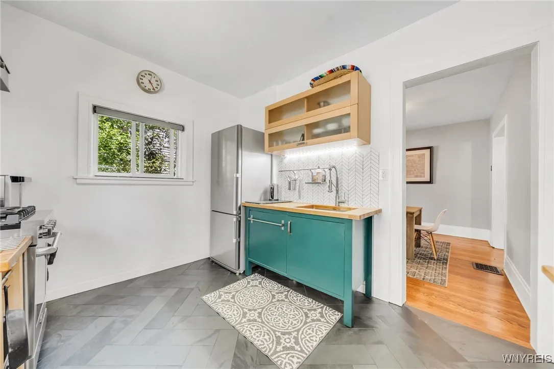 532 Bird Avenue, Buffalo, New York 14222, Buffalo, New York 14222, 3 Bedrooms Bedrooms, 7 Rooms Rooms,1 BathroomBathrooms,Residential,For Sale,532 Bird Avenue, Buffalo, New York 14222,B1625729