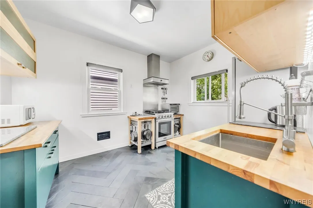 532 Bird Avenue, Buffalo, New York 14222, Buffalo, New York 14222, 3 Bedrooms Bedrooms, 7 Rooms Rooms,1 BathroomBathrooms,Residential,For Sale,532 Bird Avenue, Buffalo, New York 14222,B1625729