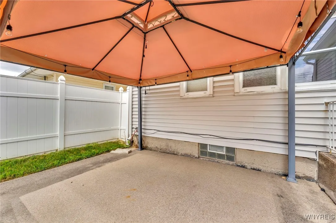 249 Dunlop Avenue, Tonawanda, New York 14150, Tonawanda, New York 14150, 4 Bedrooms Bedrooms, ,2 BathroomsBathrooms,Residential,For Sale,249 Dunlop Avenue, Tonawanda, New York 14150,B1625730